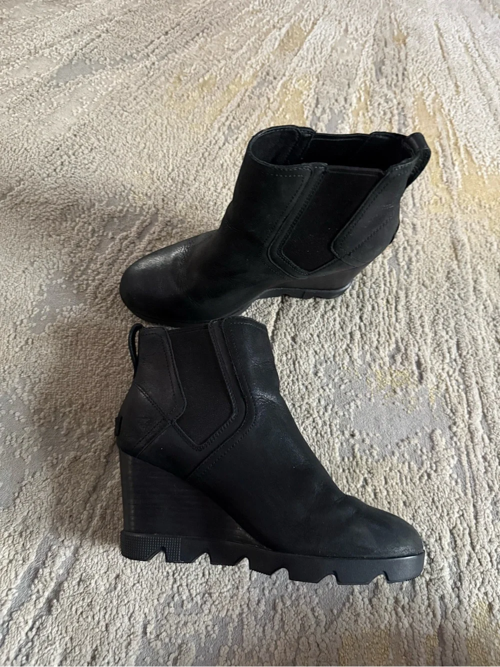 Sorel black leather Joan Uptown Chelsea Wedge Ankle Boots pull on elastic 9.5